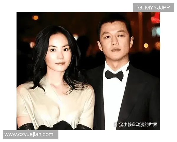 足球明星的前任情感故事揭秘与背后的爱情传奇 足球明星的前任情感故事揭秘与背后的爱情传奇