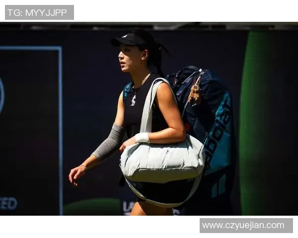 重庆网球队实力引发热议网球界对其表现的争议与期待 重庆网球队实力引发热议网球界对其表现的争议与期待